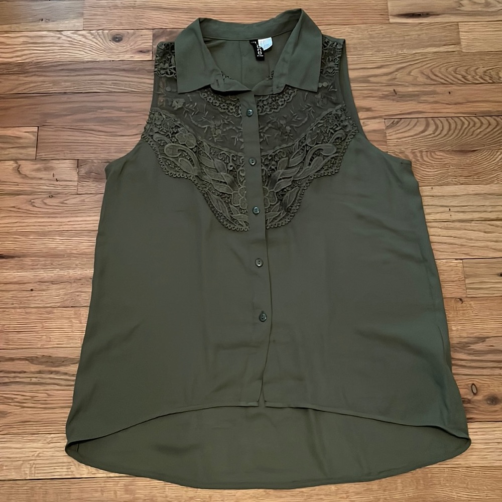 H&M Collared Lace Tank Size 8 NWOT